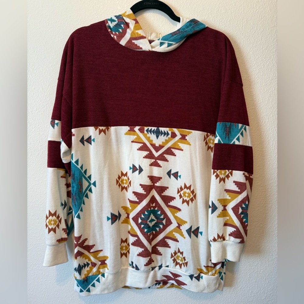 Lovely Melody Size L Aztec Print Hoodie in Burgundy and Cream